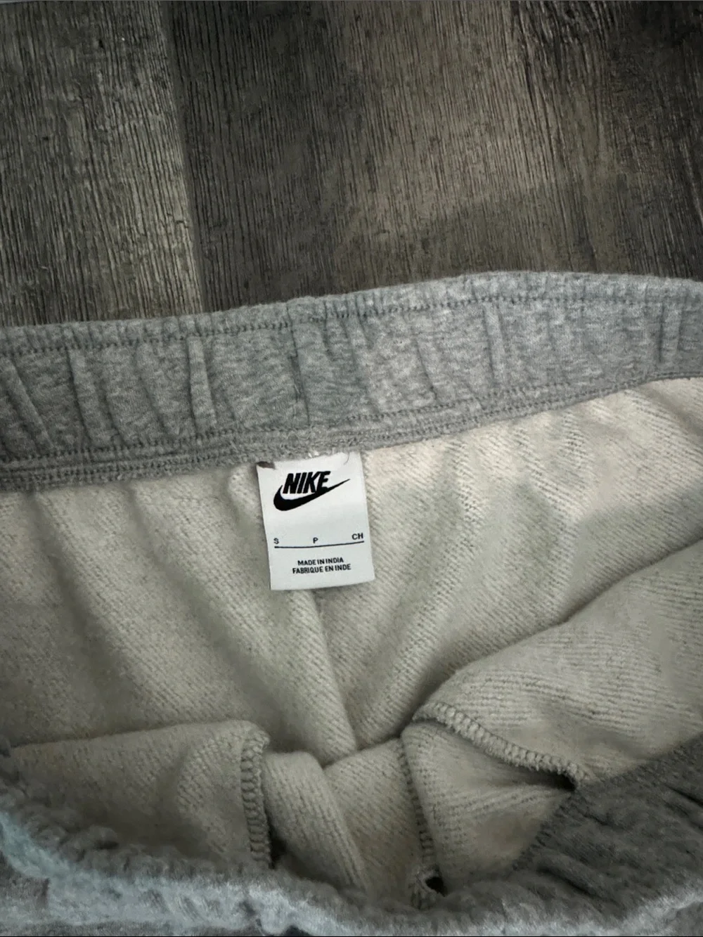 Nike Women’s Heather Grey Fleece Joggers Size Small
